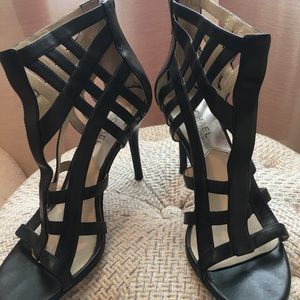 Size 6: Michael Kors